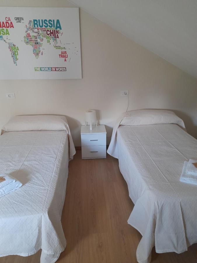 Sleeping Portomarin 1 Hotel Bagian luar foto