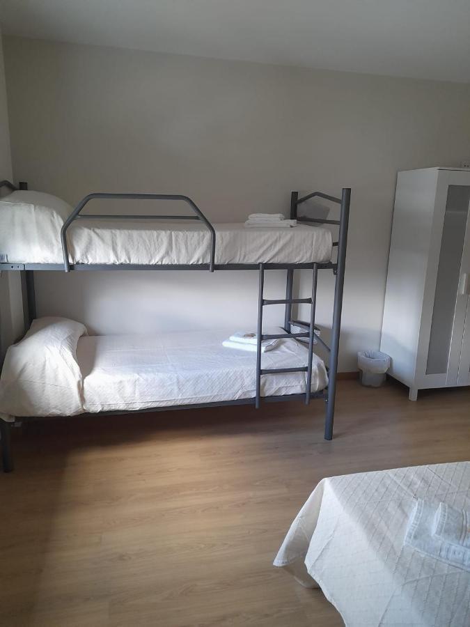 Sleeping Portomarin 1 Hotel Bagian luar foto